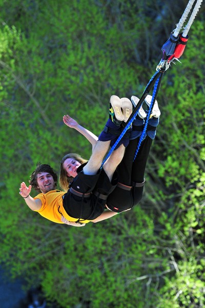 Jumpers at the Kawarau Bridge 